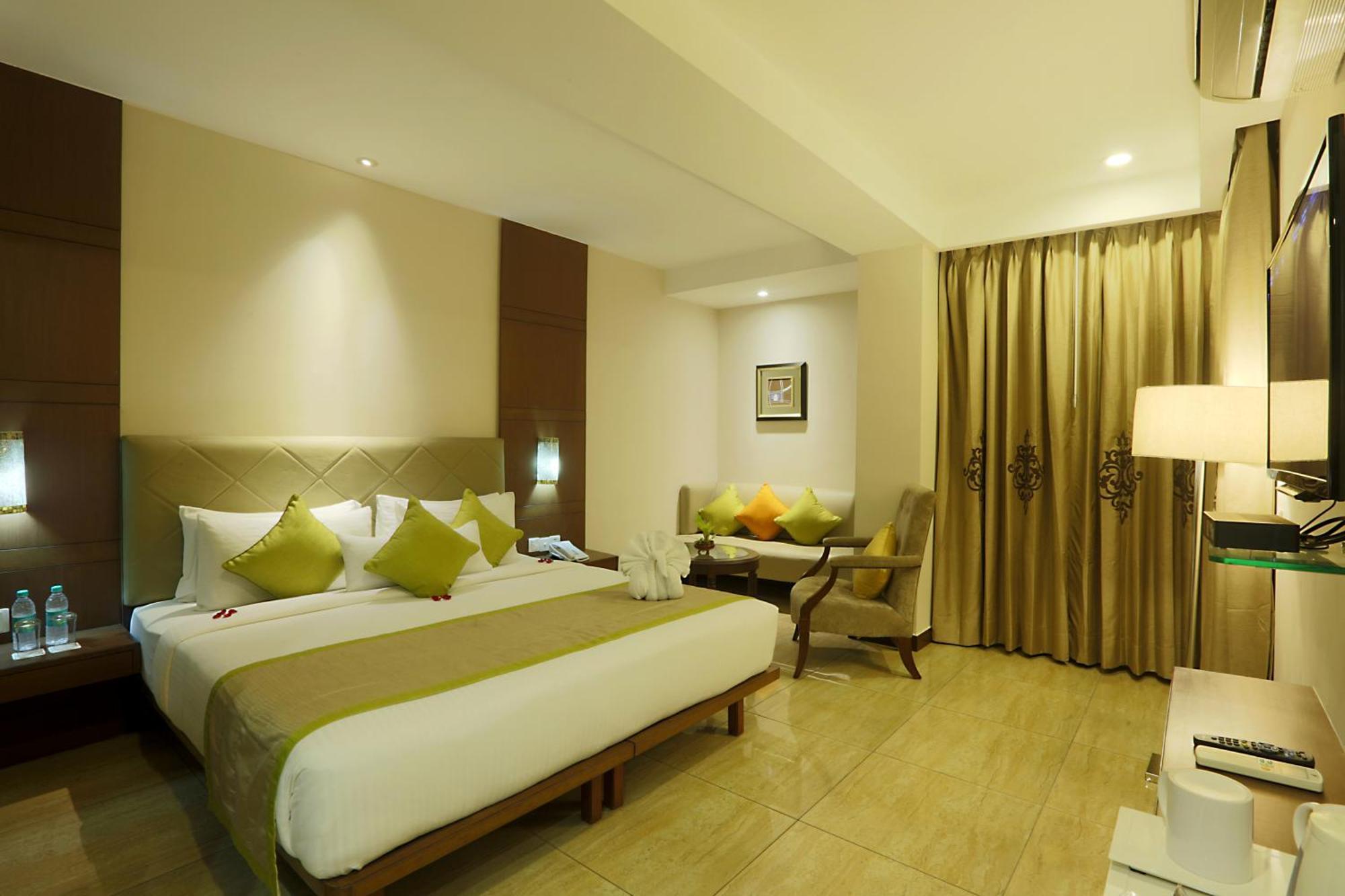 Hotel The Prithvi Delhi Airport With Airport Transsfer